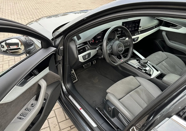 Audi A4 cena 129900 przebieg: 32000, rok produkcji 2019 z Szczekociny małe 742